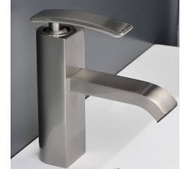 CBI M11001-081b Ouli  Single Hole Bathroom Faucet in Chrome