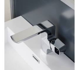 CBI Hestia Single Hole Bathroom Faucet in Chrome CL-JDL8651001