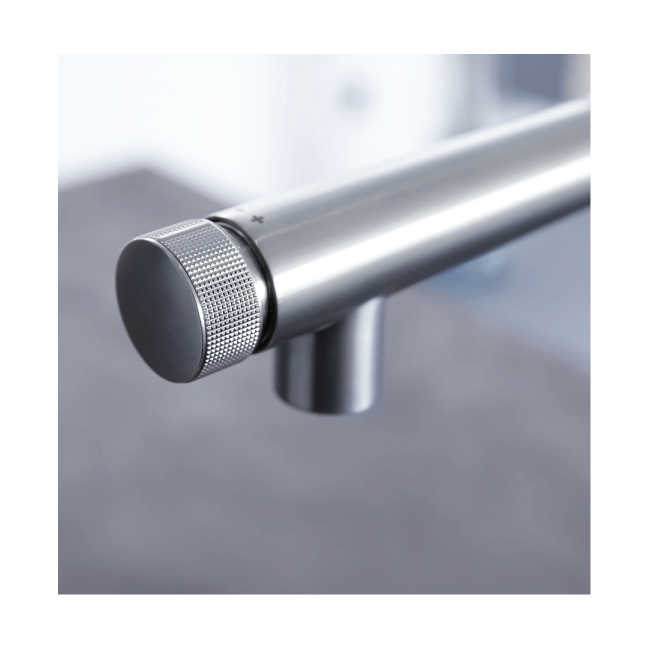 ESSENCE 31616DC0 Essence SmartControl Pull-Out Single Spray Kitchen Faucet 1.75 GPM (6.6 L/min)ESSENCE 31616DC0 Essence SmartControl Pull-Out Single Spray Kitchen Faucet 1.75 GPM (6.6 L/min)