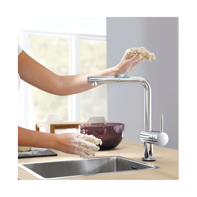 GROHE 30218001Minta Single-Handle Pull-Out Kitchen Faucet Single Spray 1.75 GPM (6.6 L/min) with Touch Technology GROHE StarLight Chrome
