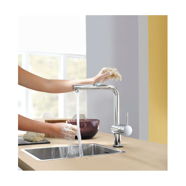 GROHE 30218001Minta Single-Handle Pull-Out Kitchen Faucet Single Spray 1.75 GPM (6.6 L/min) with Touch Technology GROHE StarLight Chrome